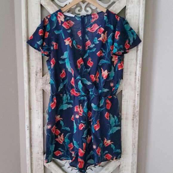 Ces Femme Women's Flutter Sleeve Surplice Shorts Romper in Blue & Coral Floral - Picture 7 of 13